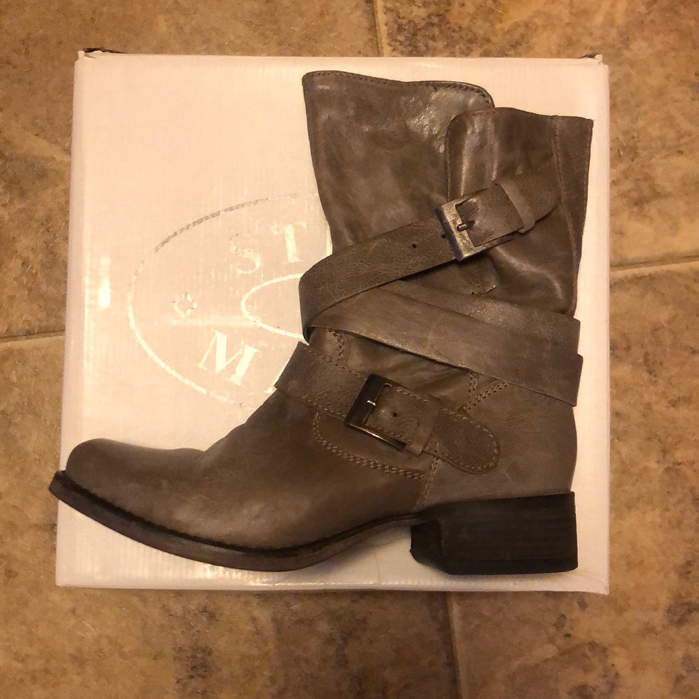 Steve Madden boots